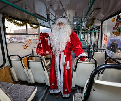 Новогодняя экскурсия на трамвае с Дедом Морозом!